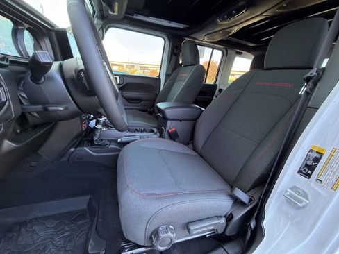 New 2026 Jeep Wrangler Unlimited Rubicon AWD/4WD image 19