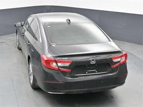Used 2018 Honda Accord LX image 32