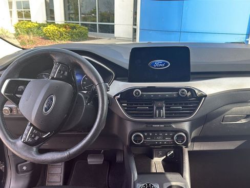 Used 2021 Ford Escape SEL FWD image 4
