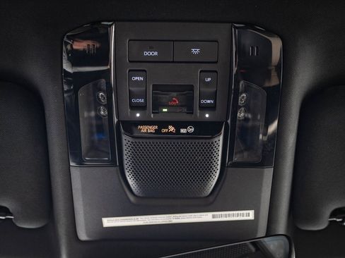 Used 2024 Lexus GX 550 image 38