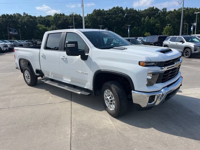 Used 2025 Chevrolet Silverado 2500 LT w/ Safety Package AWD/4WD image 10