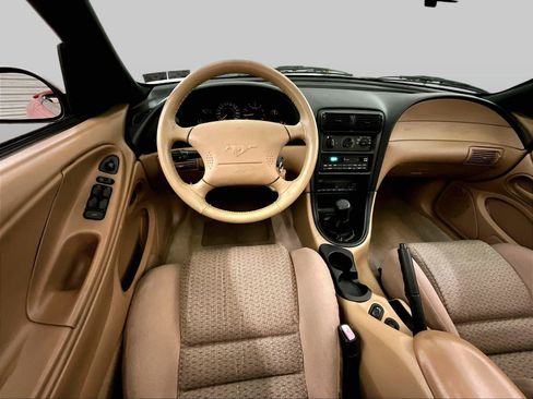 Used 1998 Ford Mustang GT RWD image 5