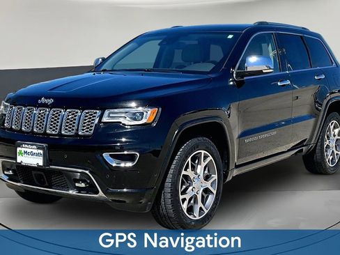 Used 2020 Jeep Grand Cherokee Overland image 3