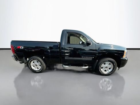 Used 2009 Chevrolet Silverado 1500 LT AWD/4WD image 5