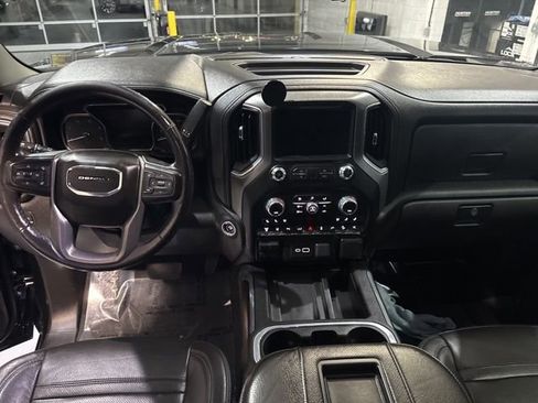 Used 2022 GMC Sierra 2500 Denali w/ Denali Ultimate Package image 24