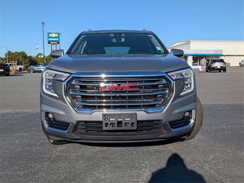 Used 2023 GMC Terrain SLT image 12