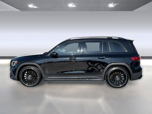 Used 2023 Mercedes-Benz GLB 35 AMG 4MATIC image 2