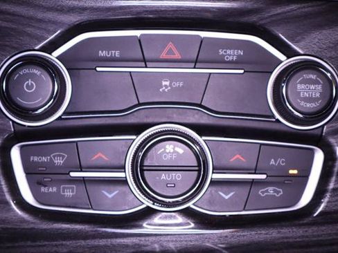 Used 2022 Chrysler 300 Touring w/ Sport Appearance Package RWD image 22
