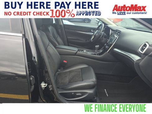Used 2018 Nissan Maxima SR w/ Midnight Edition image 12