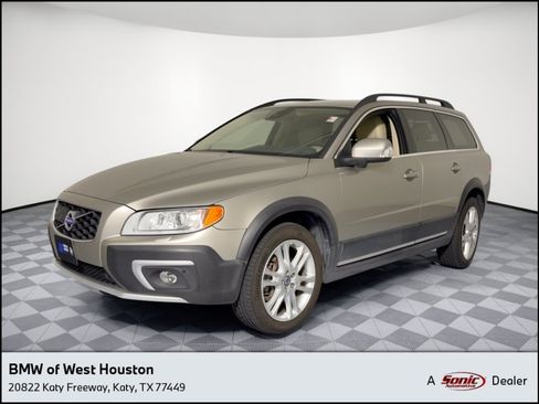 Used 2016 Volvo XC70 T5 Platinum AWD/4WD image 1