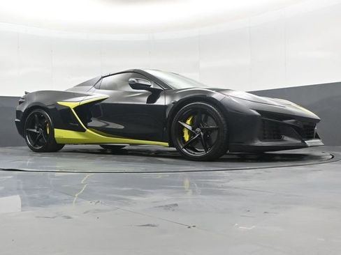 Used 2024 Chevrolet Corvette E-Ray AWD/4WD image 32