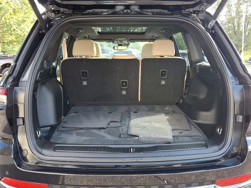 Certified 2023 Jeep Grand Cherokee Limited image 28