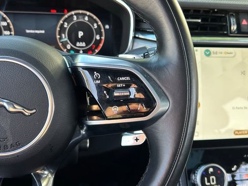 Used 2025 Jaguar F-PACE R-Dynamic S image 46