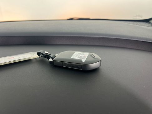 New 2026 Kia Carnival EX image 34