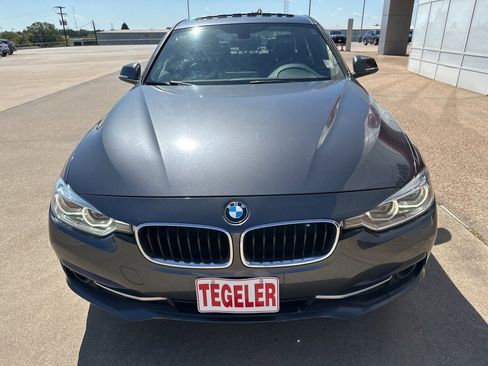 Used 2018 BMW 330i Sedan image 2