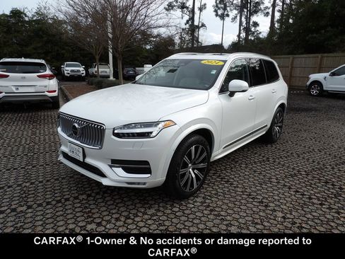 Certified 2024 Volvo XC90 B5 Core w/ Climate Package image 4