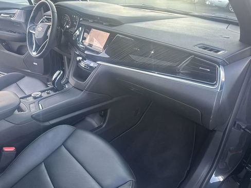 Used 2023 Cadillac XT6 Premium Luxury w/ Technology Package AWD/4WD image 30