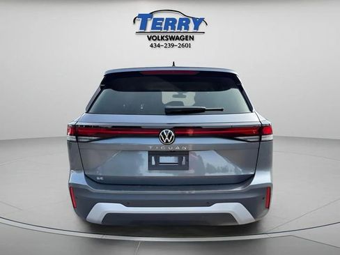 New 2026 Volkswagen Tiguan SE FWD image 4