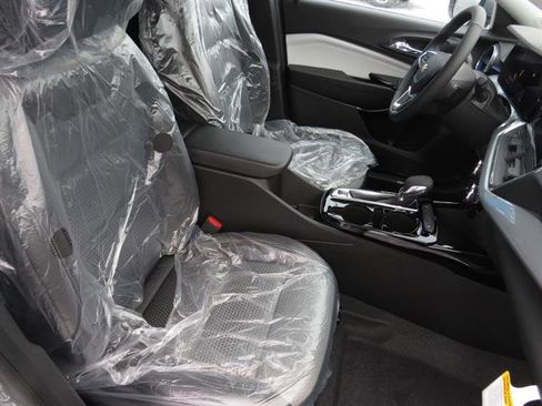 New 2026 Chevrolet Trax LT w/ Driver Confidence Package image 14