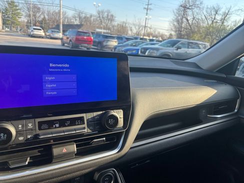 Used 2025 Toyota Grand Highlander FWD image 35