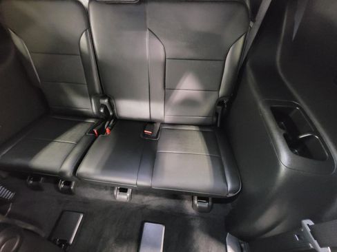 Certified 2025 Buick Enclave Preferred image 25