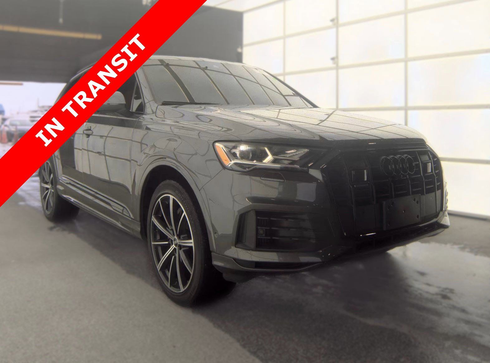 Used 2022 Audi Q7 3.0T Premium Plus w/ Premium Plus Package AWD/4WD image 3