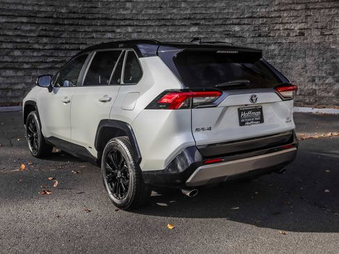 Used 2022 Toyota RAV4 XSE image 9