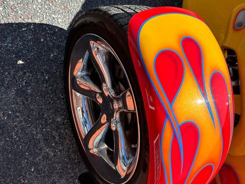 Used 2000 Plymouth Prowler image 4