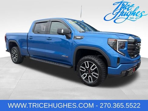 Used 2024 GMC Sierra 1500 AT4 w/ Technology Package AWD/4WD image 1