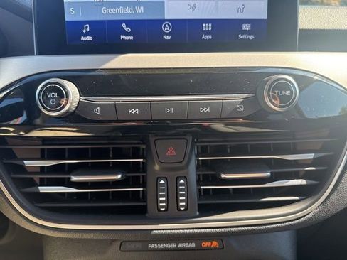 Used 2022 Ford Escape SE FWD image 28