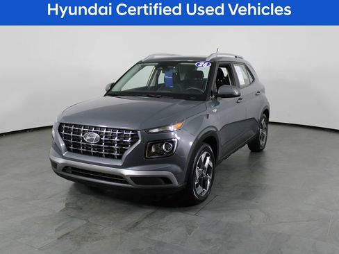 Certified 2026 Hyundai Venue SEL FWD image 2