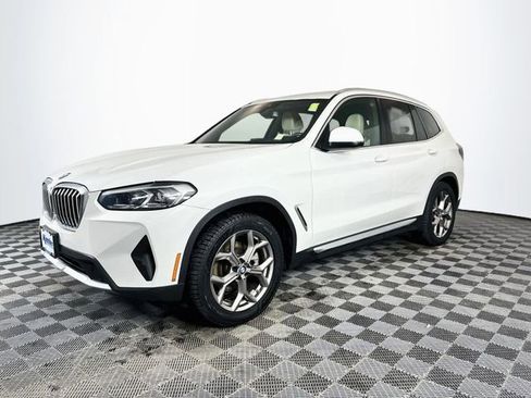 Used 2022 BMW X3 xDrive30i w/ Premium Package AWD/4WD image 2