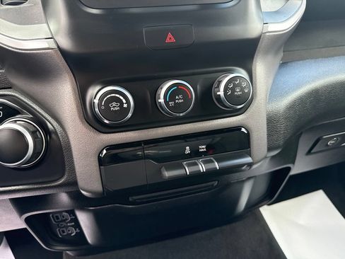 Used 2021 RAM 1500 Big Horn AWD/4WD image 33