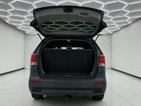Used 2011 Kia Sorento LX AWD/4WD image 19