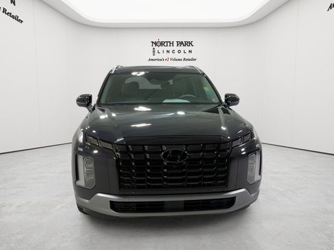 Used 2023 Hyundai Palisade Limited FWD image 8