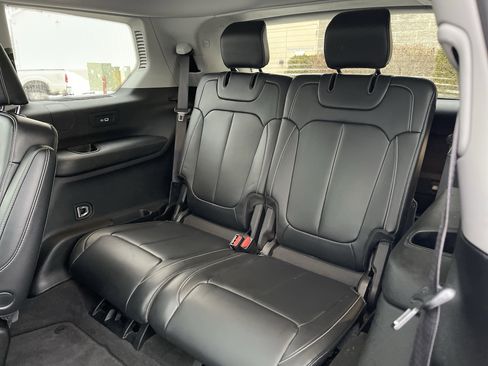 Used 2021 Jeep Grand Cherokee L Limited image 11