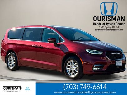 Used 2023 Chrysler Pacifica Touring-L