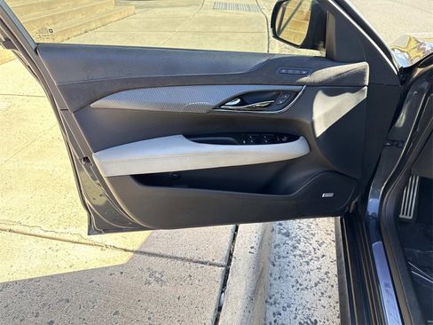 Used 2018 Cadillac ATS V w/ Luxury Package image 15