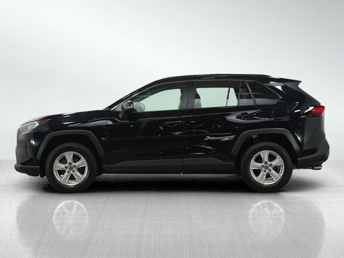Used 2020 Toyota RAV4 XLE w/ Convenience Package image 2