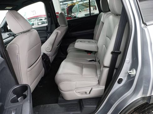 Used 2023 Honda Passport EX-L image 9