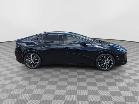 Used 2026 Toyota Prius XLE FWD image 9