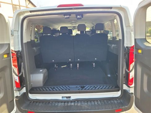 Used 2023 Ford Transit 350 XLT image 28