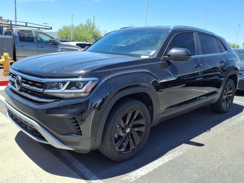 Certified 2023 Volkswagen Atlas Cross Sport SE FWD image 1