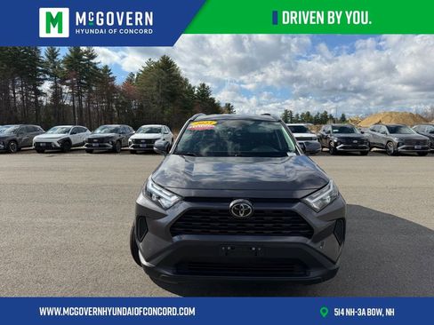 Used 2023 Toyota RAV4 XLE AWD/4WD image 7