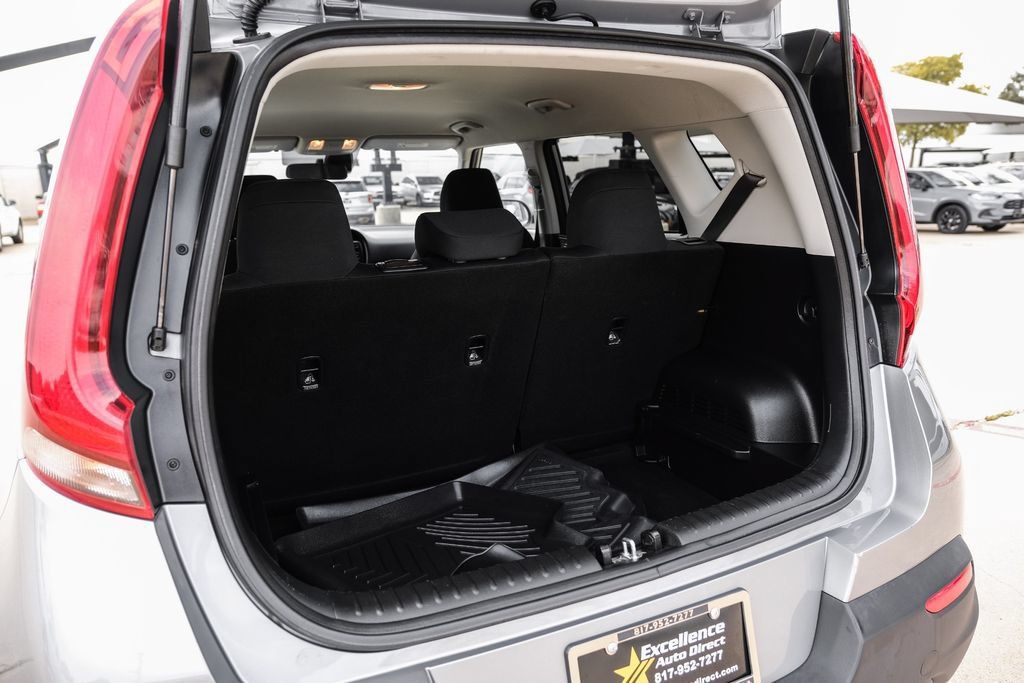 Used 2022 Kia Soul LX w/ Technology Package FWD image 51