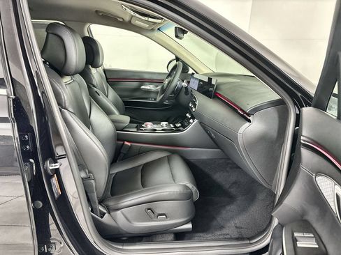 New 2026 Genesis GV70 2.5T AWD/4WD image 25