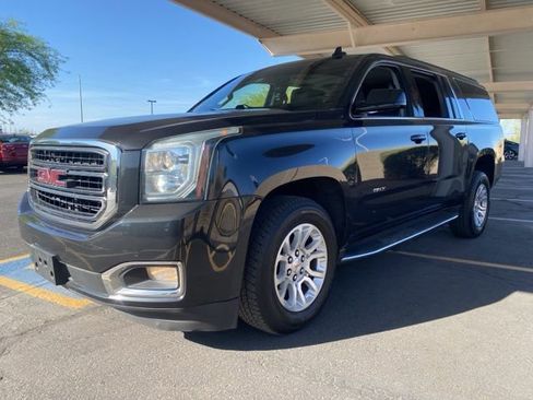 Used 2020 GMC Yukon XL SLT AWD/4WD image 1