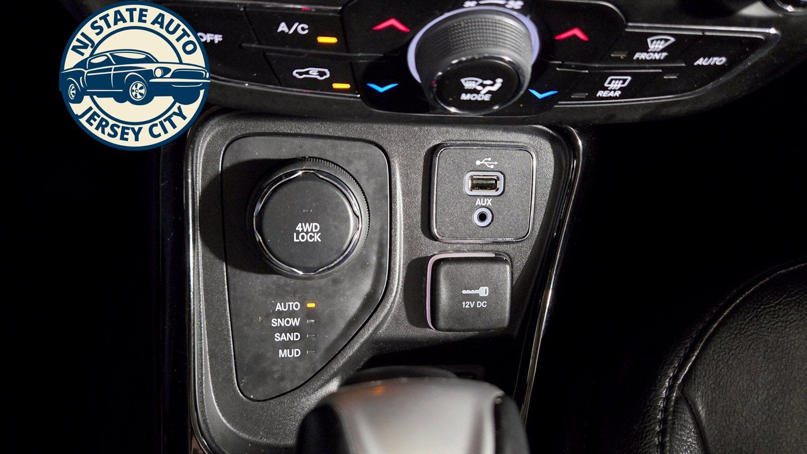 Used 2018 Jeep Compass Limited w/ Safe & Security Group AWD/4WD image 17