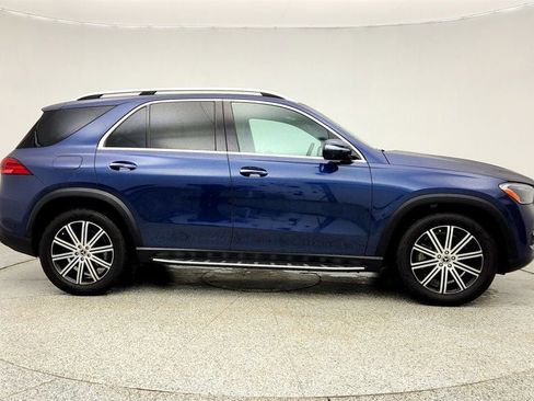 Used 2025 Mercedes-Benz GLE 450e 4MATIC w/ Driver Assistance Package image 4