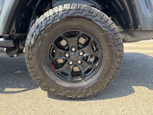 Used 2020 Jeep Gladiator Rubicon image 27